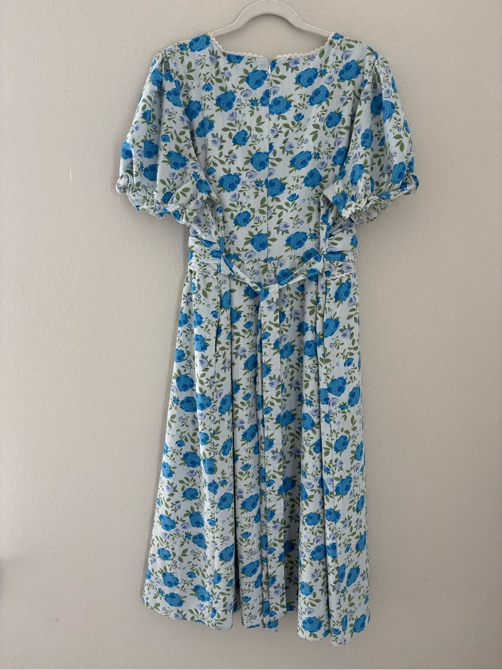Scarlet Darkness Cottagecore Milkmaid Midi Dress Blue Roses Puff Sleeves 2X - Picture 5 of 8